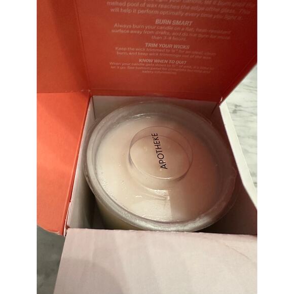 APOTHEKE Sea Salt Grapefruit Candle, 1 EA - Picture 5 of 6